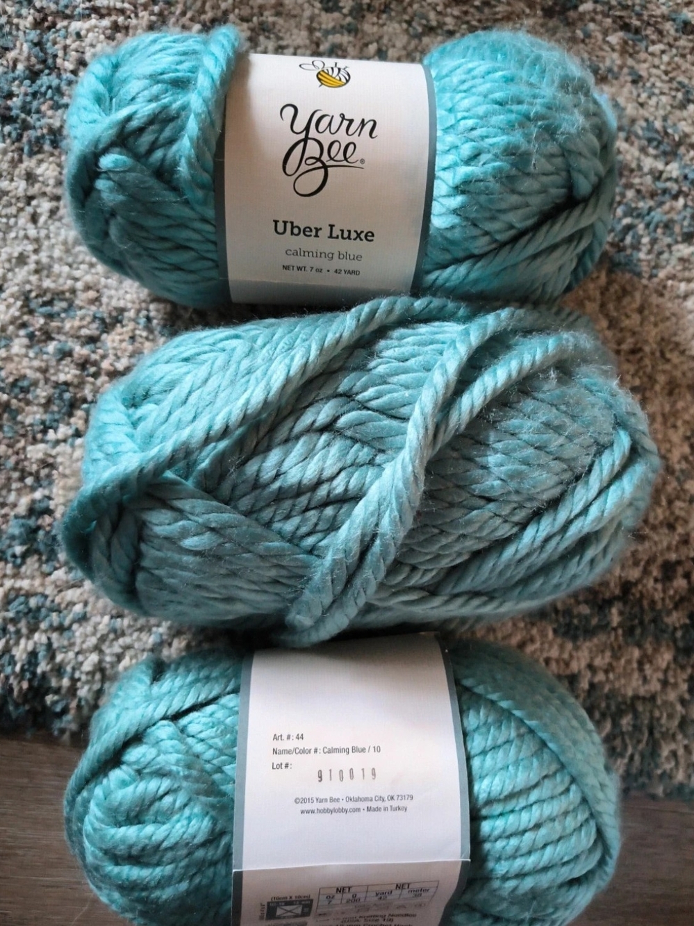 Yarn Bee Uber Luxe Yarn 3 Skeins Blue Acrylic NWT
